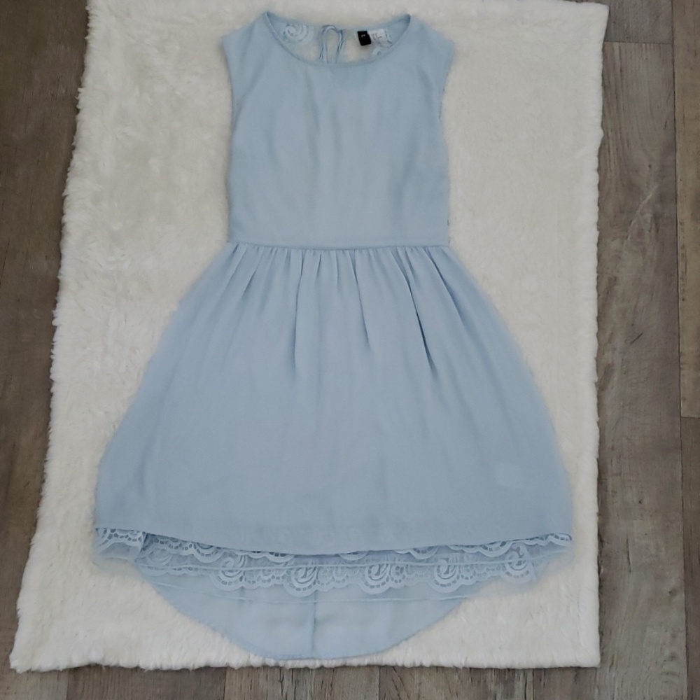 ๐๐HP๐๐Lace Bottom Dress - Picture 2 of 5